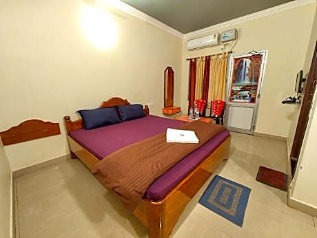 Goroomgo Rajeshwari Near Sea Beach Puri