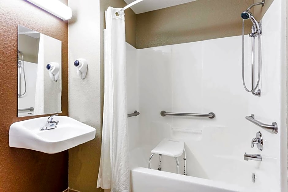 Microtel Inn & Suites By Wyndham Macon