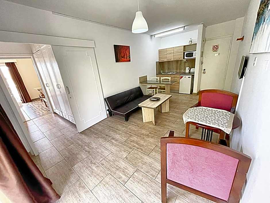 Antonis G. Hotel Apartments