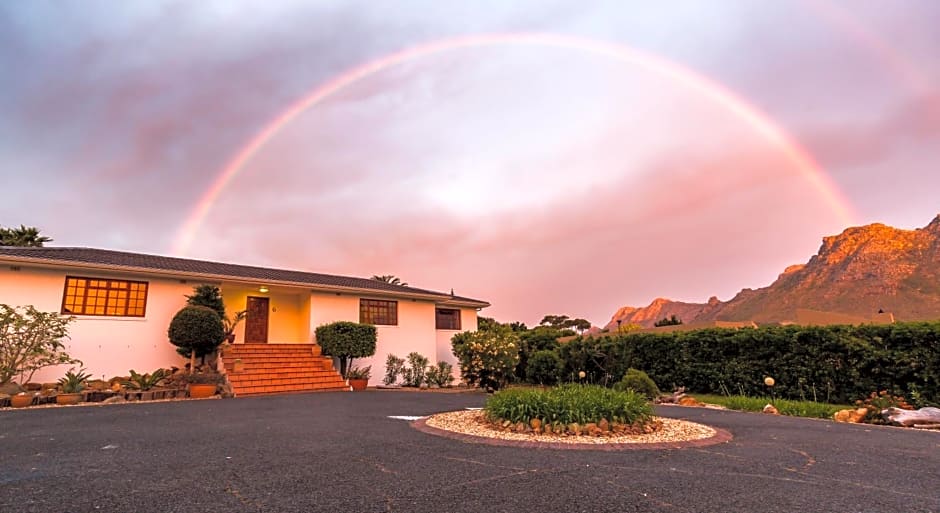 Hout Bay Lodge