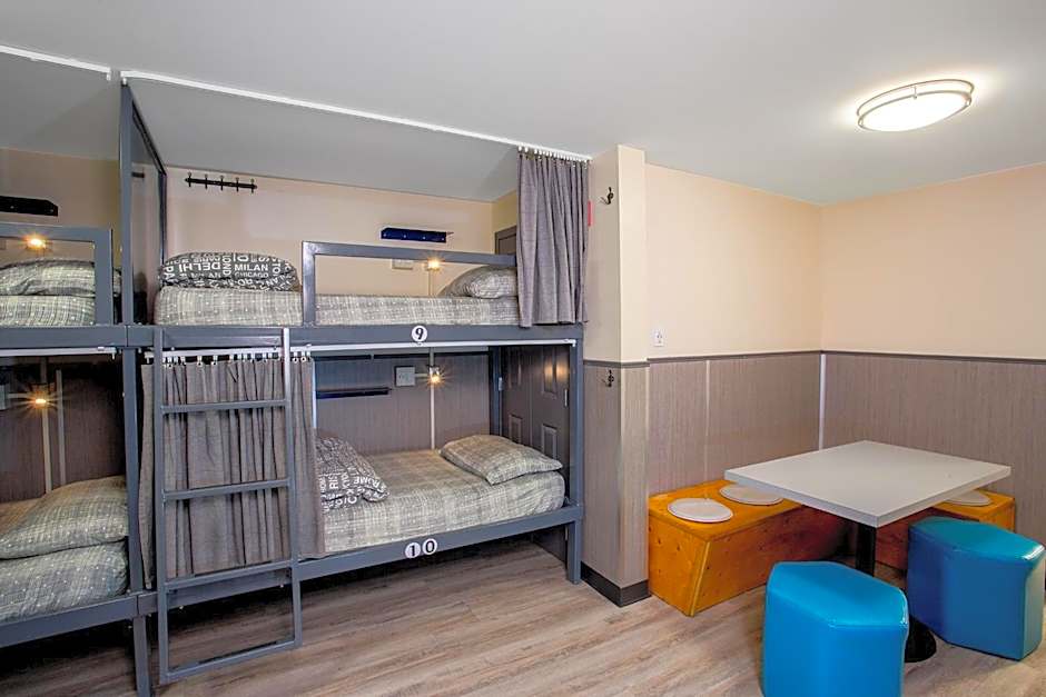 Jasper Downtown Hostel