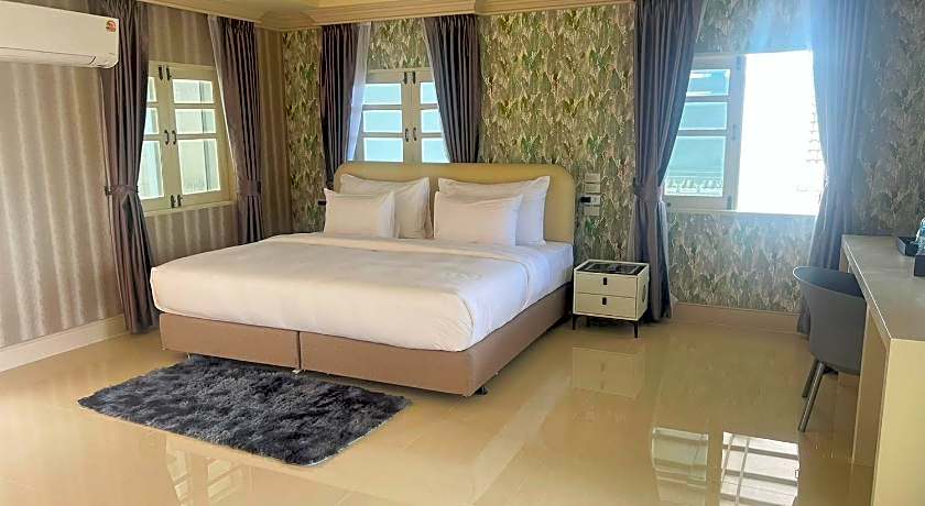 V20 Boutique Jacuzzi Hotel