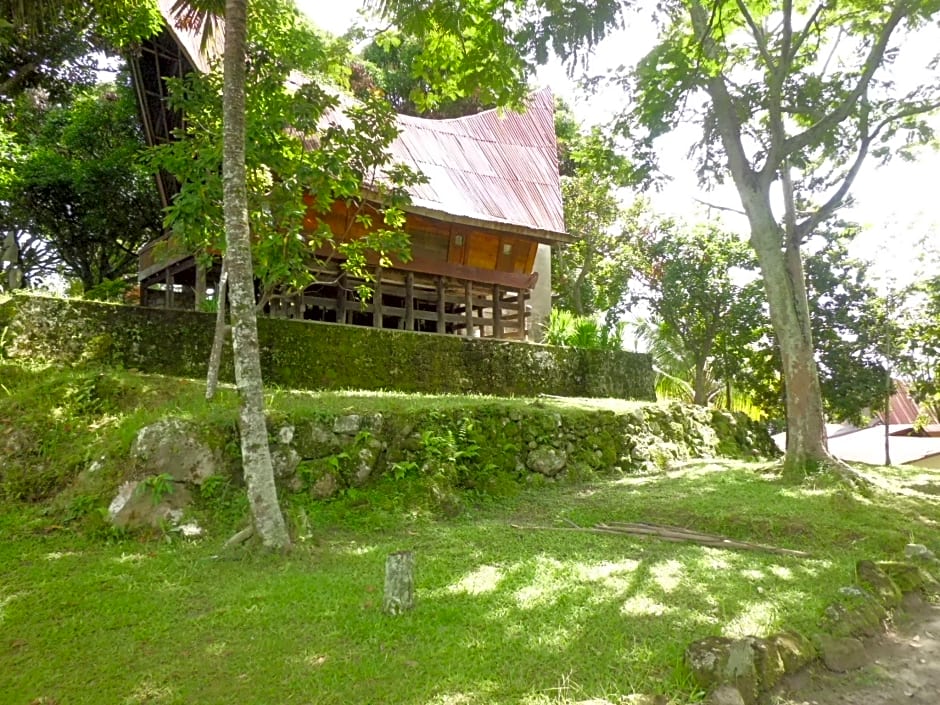 Tuk Tuk Timbul Bungalows