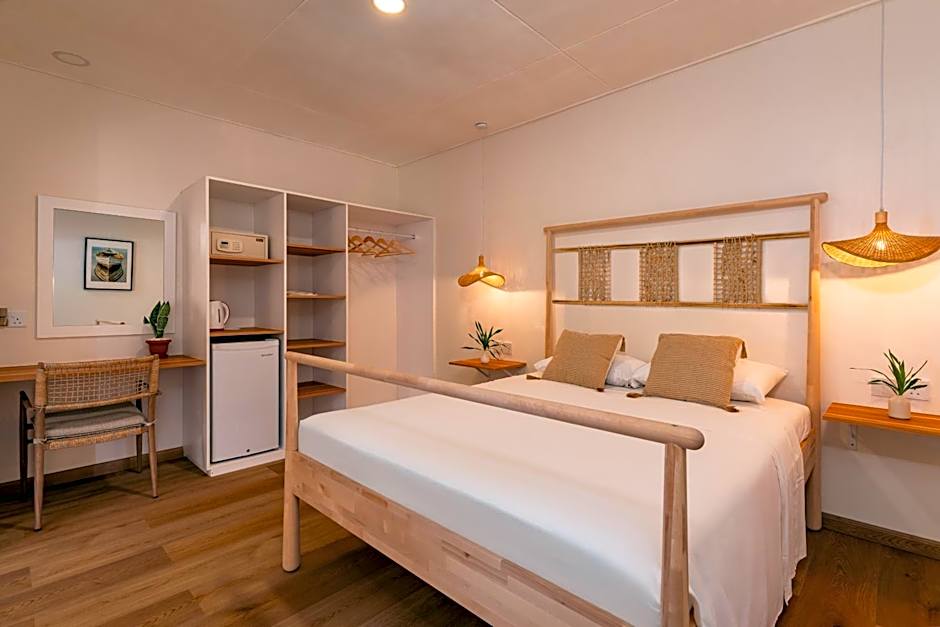 Beau Vallon Bungalows