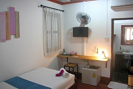 Deluxe Single Room - No Window