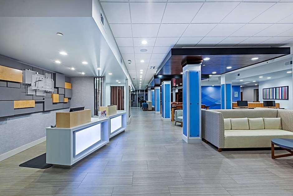 Holiday Inn Express & Suites Coffeyville By IHG