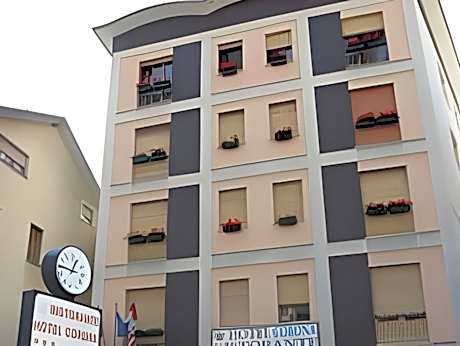 Hotel Corona