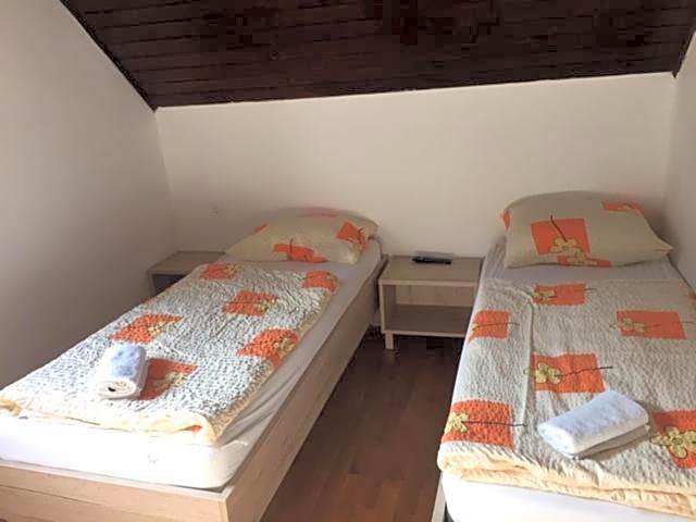 Youth Hostel Nika