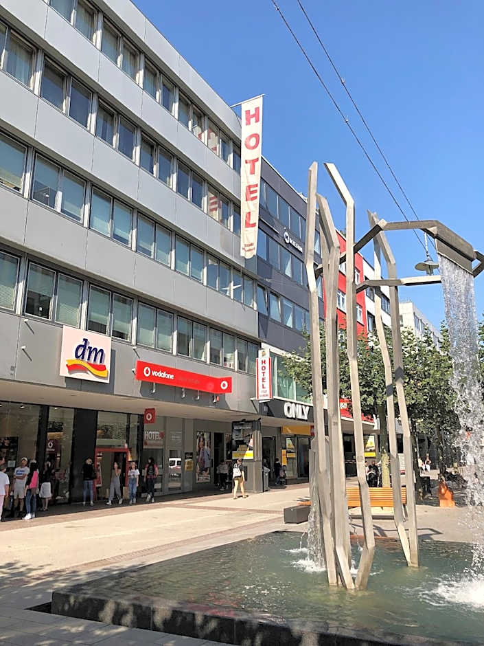 Hotel Stadt Hamburg am Fluss Saarbrücken