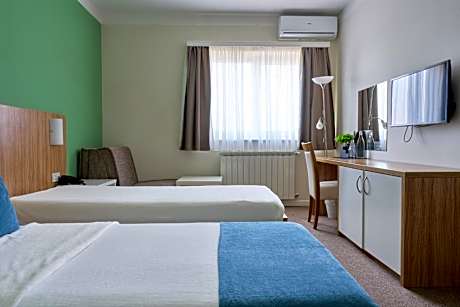 Deluxe Single Room