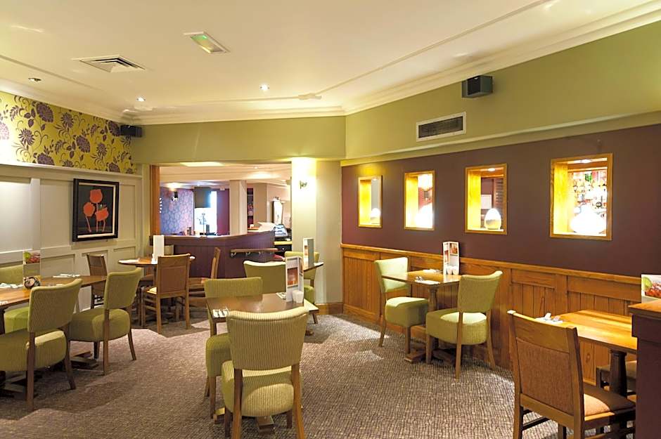 Premier Inn Glasgow Airport