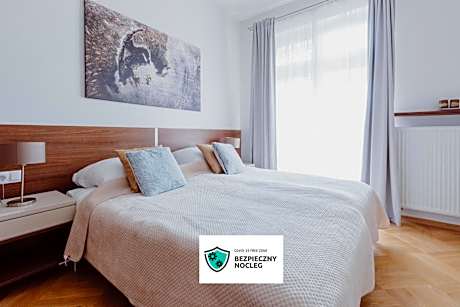 One-Bedroom Family Apartment (4 Adults)