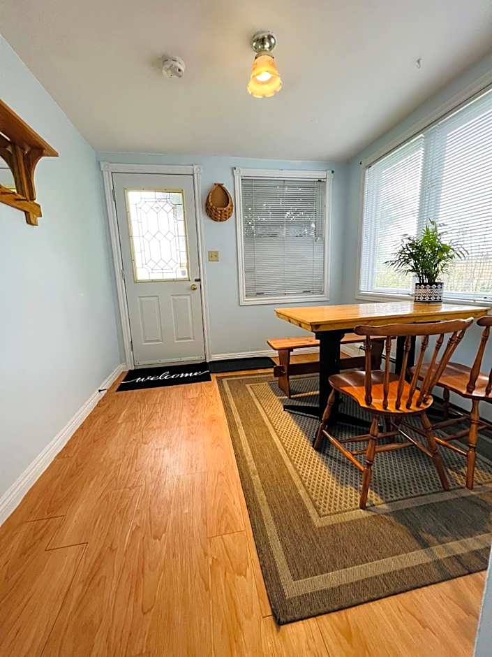 Lee's Ocean Peek B & B