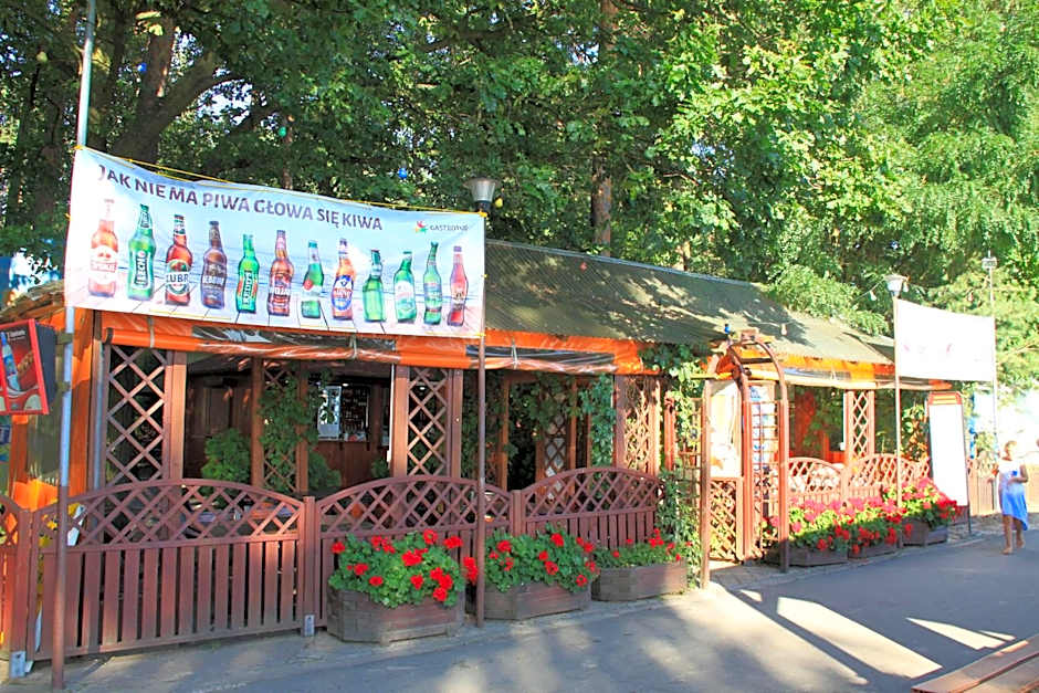 Hotel Zielony & OW Borowik & Pensjonat Manhattan - Centrum Rekreacji i Wypoczynku GASTROTUR