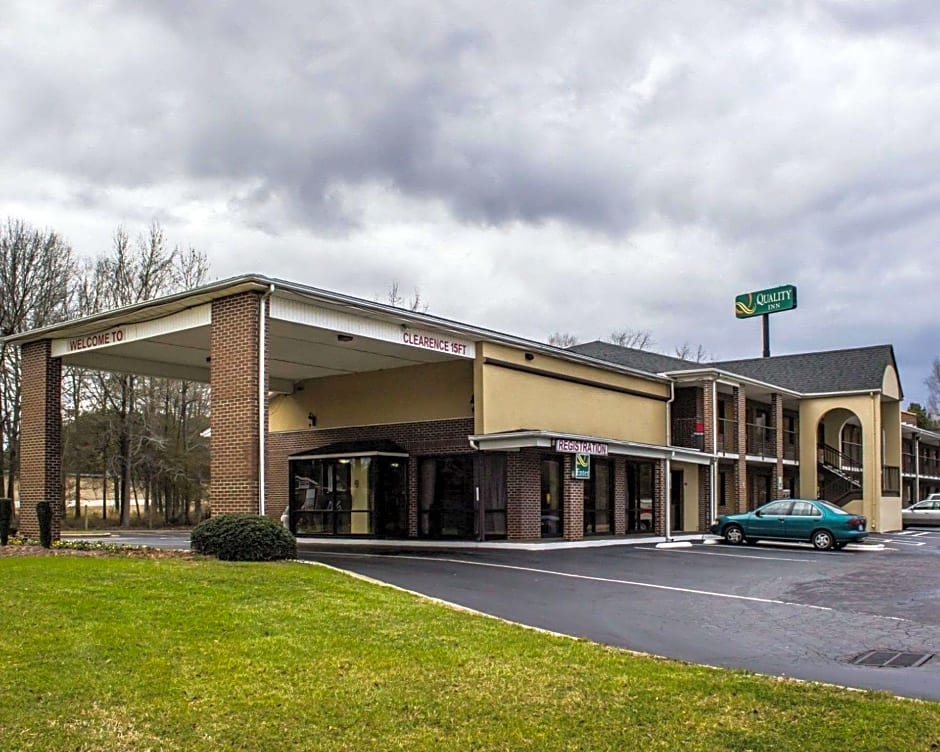 Quality Inn Kenly I-95