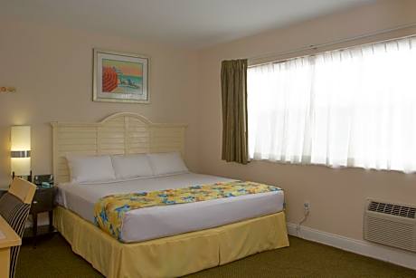 Superior King with Kitchenette- Free Parking