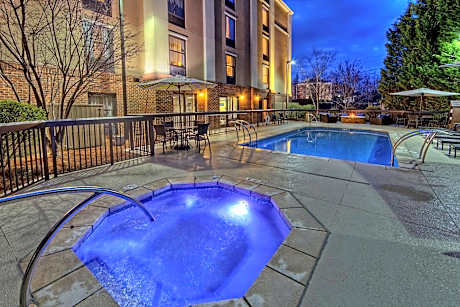Hampton Inn & Suites Asheville Airport