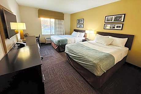 2 Queen Beds Hearing Accessible Room Non-Smoking