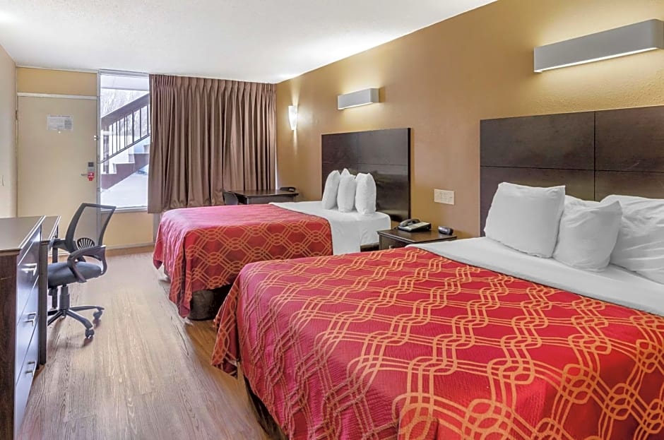 Econo Lodge Civic Center