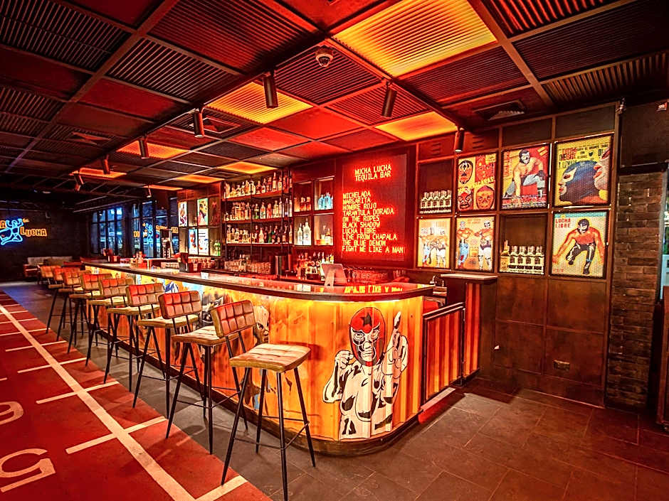 Novotel Living Bangkok Sukhumvit Legacy