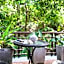 Banyan House Samui Bed & Breakfast (Adults only)