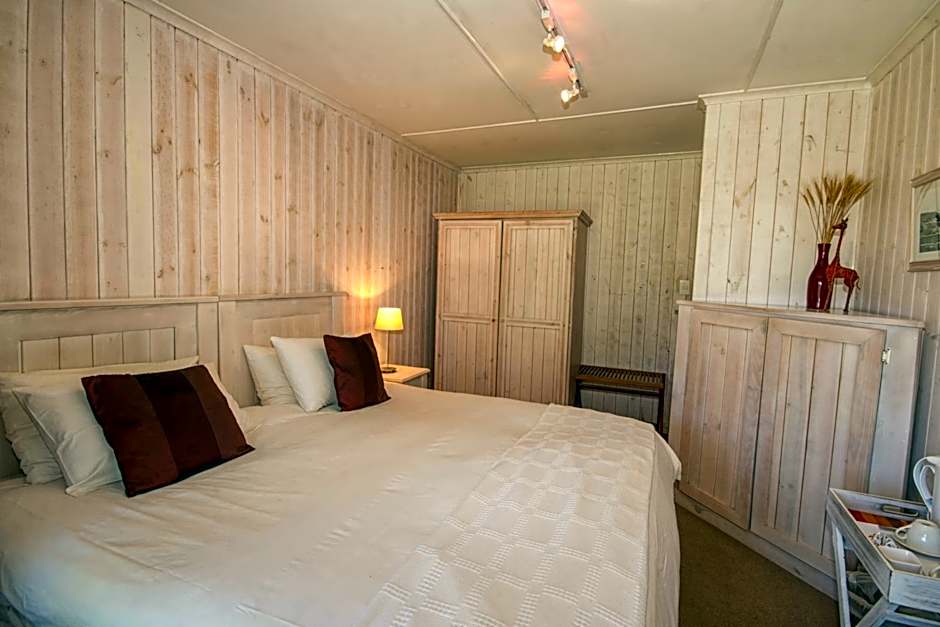 Photo 1 of 5 of Standard Double or Twin Room