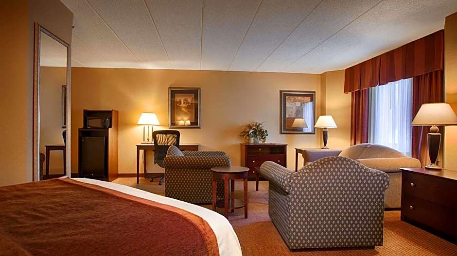 Best Western Plus Dakota Ridge