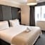 The Popinjay Hotel