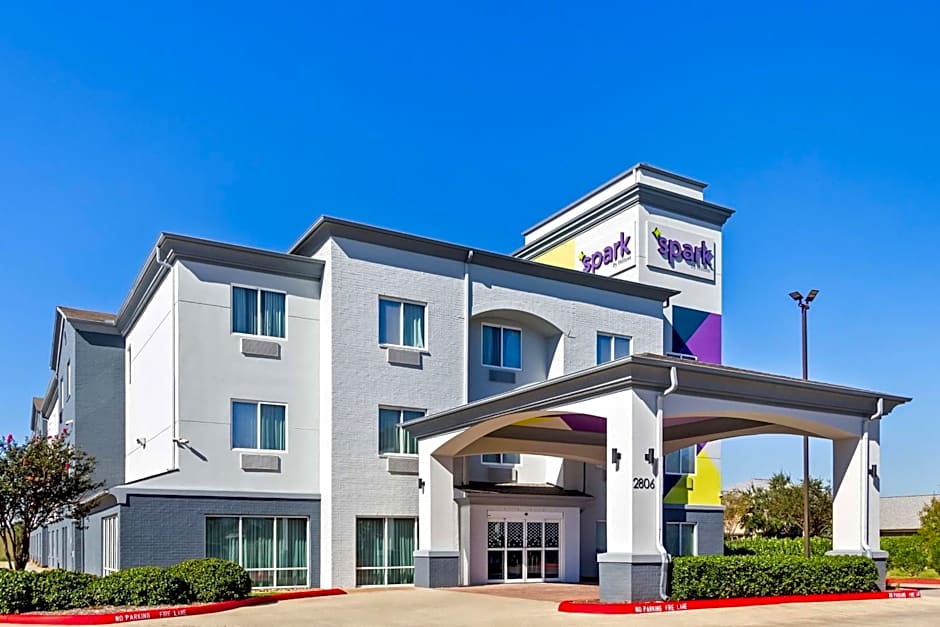 Spark by Hilton Pearland