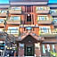 Goodstay White Cabin Pension