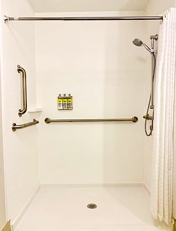 Holiday Inn Express And Suites Middletown By IHG