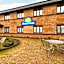 Days Inn Abington M74