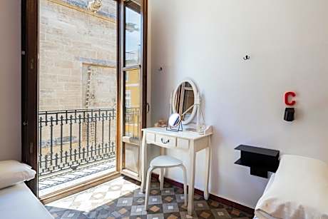 Single Bed in 3-Bed Female Dormitory