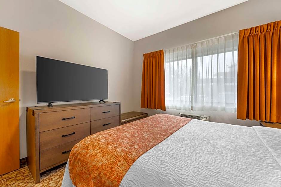 Best Western Plus Mill Creek Inn