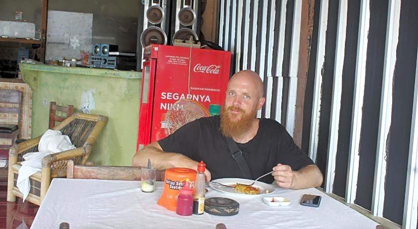 Duyung Rooms and Resto