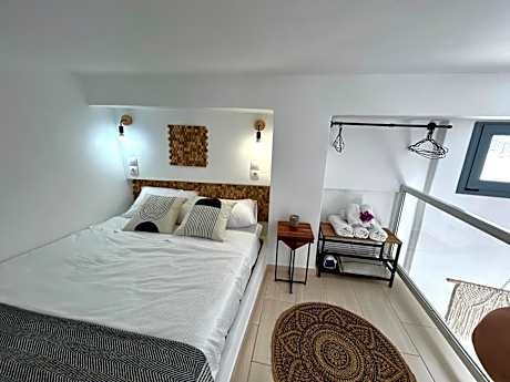 Babatseratsi skyrian studio 1