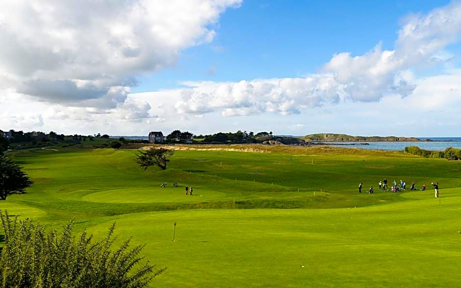 Lagrange Vacances Les Roches Douvres