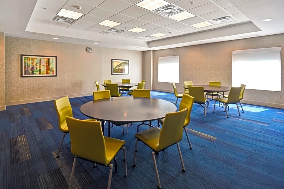Holiday Inn Express & Suites Schererville By IHG