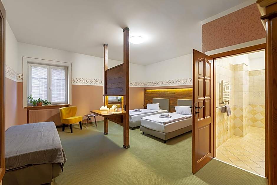 Hotel U Simla