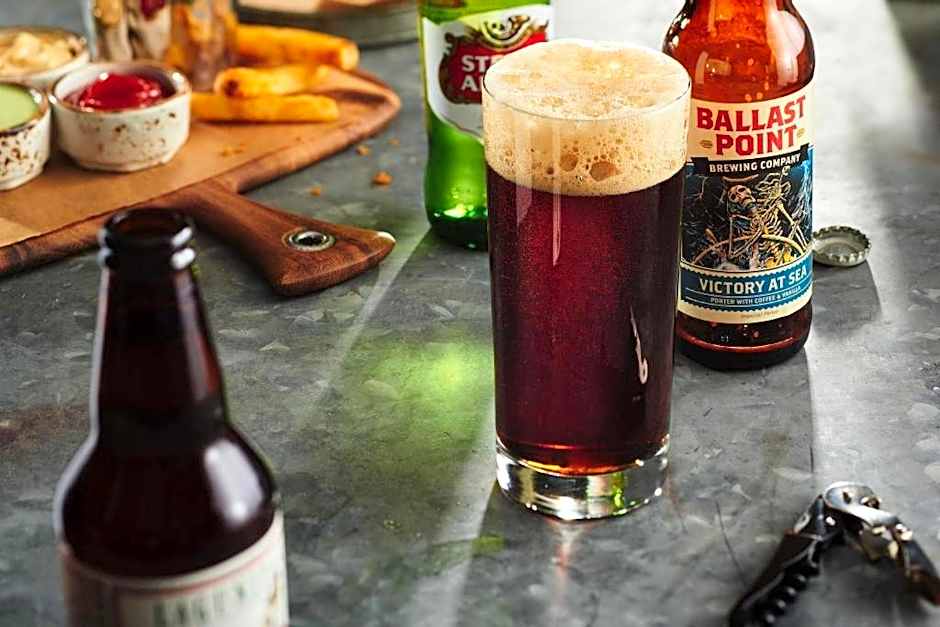 Courtyard by Marriott Anaheim Theme Park Entrance