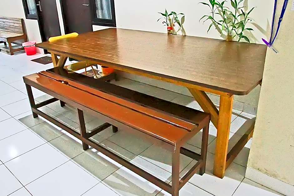 RedDoorz Plus at Pelita Guest House Balikpapan