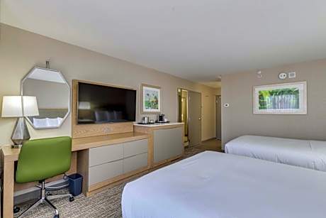 Queen Room with Two Queen Beds