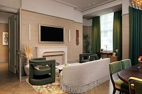 Botanical Suite, 2 Bedroom Suite, Bedroom 1: 1 King, Bedroom 2: 1 Twin