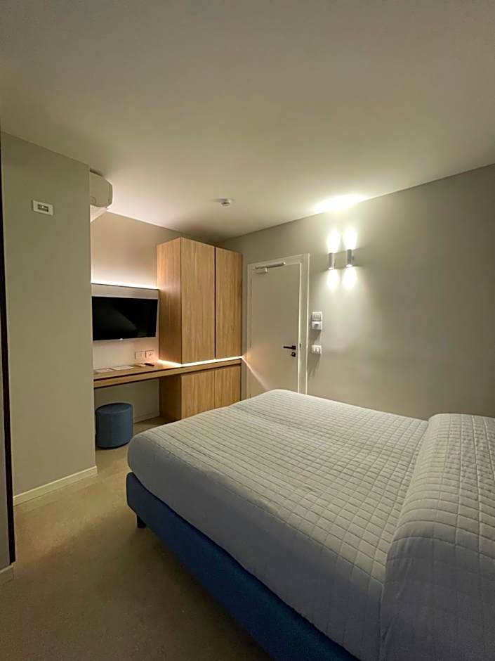 Petit Hotel