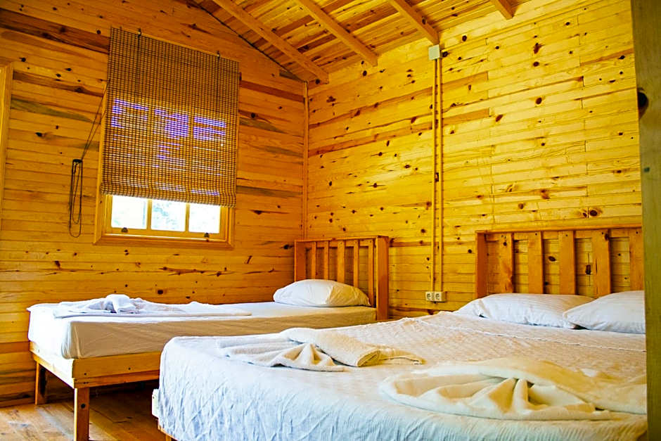 Naz Beach Bungalow Hotel in Antalya