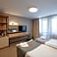 Avenue Hotel