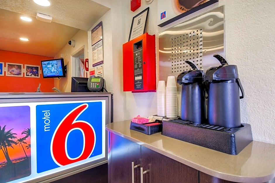 Motel 6 Chino, CA - Los Angeles Area