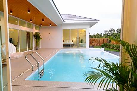 Gems Pool Villa Chanthaburi