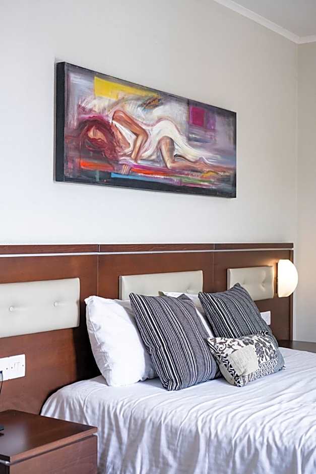 Livadhiotis City Hotel