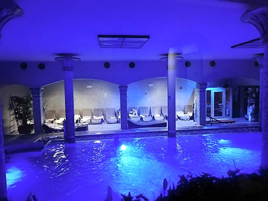Casanova - Wellness Center La Grotta Etrusca
